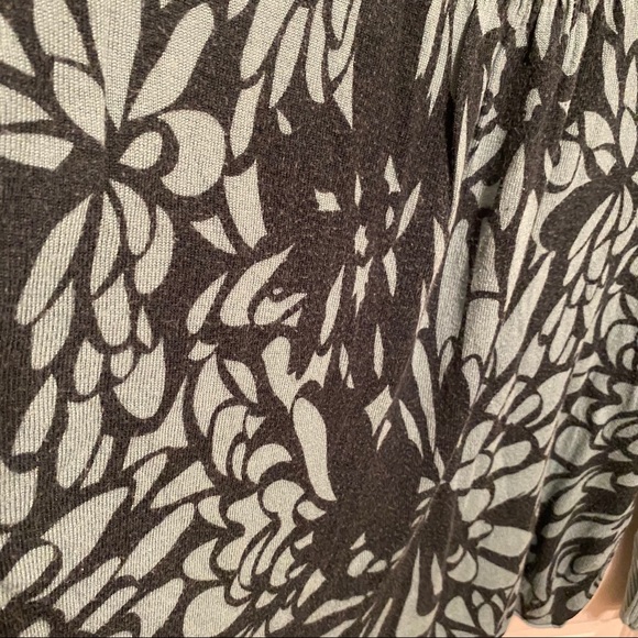 Lightweight Sweater - Picture 9 of 9